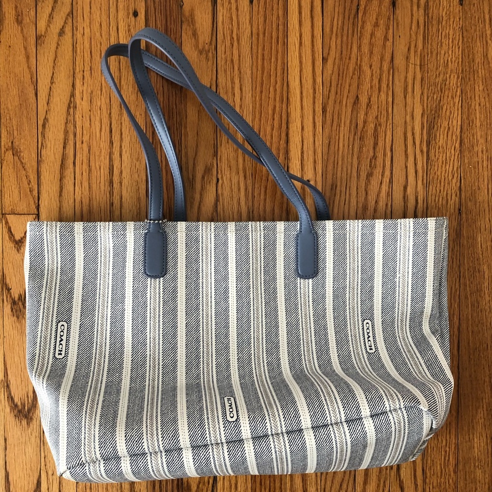 NEW Coach Central Tote in Blue White Logo Stripe